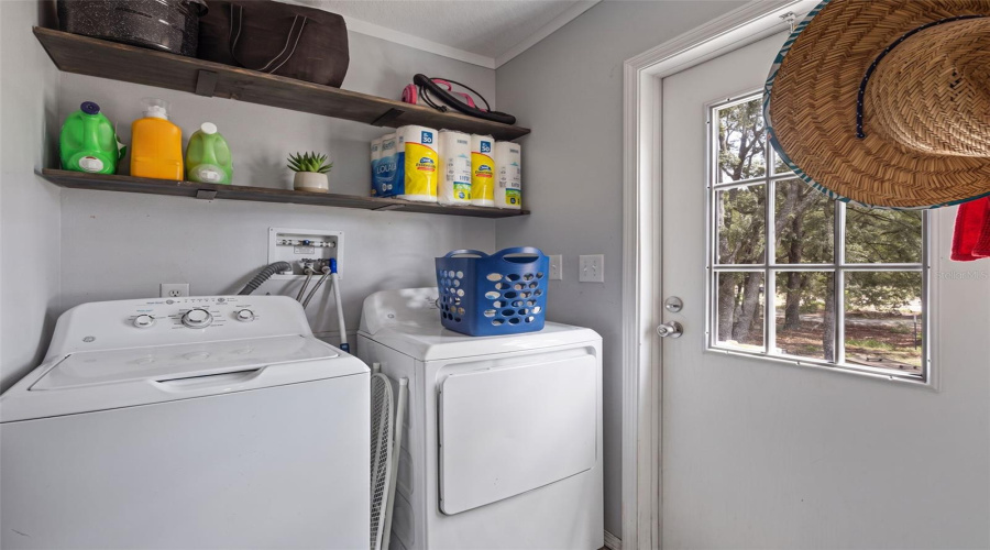 Bronson, Florida 32621, 5 Bedroom Bedrooms, ,3 Bathroombathrooms,Residential,For Sale,77Th,0,Mfrgc542463