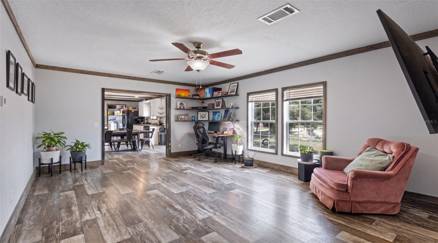 Bronson, Florida 32621, 5 Bedroom Bedrooms, ,3 Bathroombathrooms,Residential,For Sale,77Th,0,Mfrgc542463