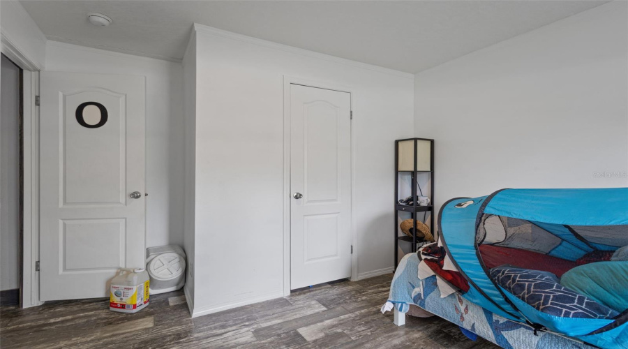 Bronson, Florida 32621, 5 Bedroom Bedrooms, ,3 Bathroombathrooms,Residential,For Sale,77Th,0,Mfrgc542463