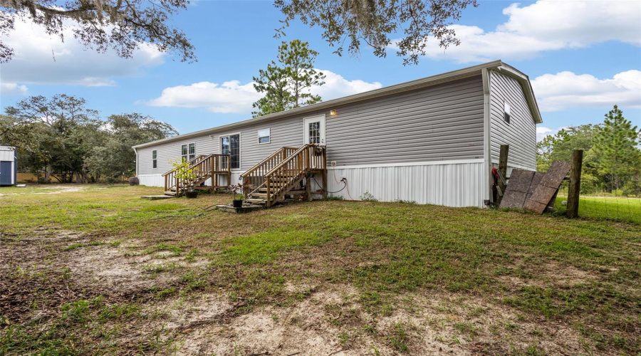 Bronson, Florida 32621, 5 Bedroom Bedrooms, ,3 Bathroombathrooms,Residential,For Sale,77Th,0,Mfrgc542463