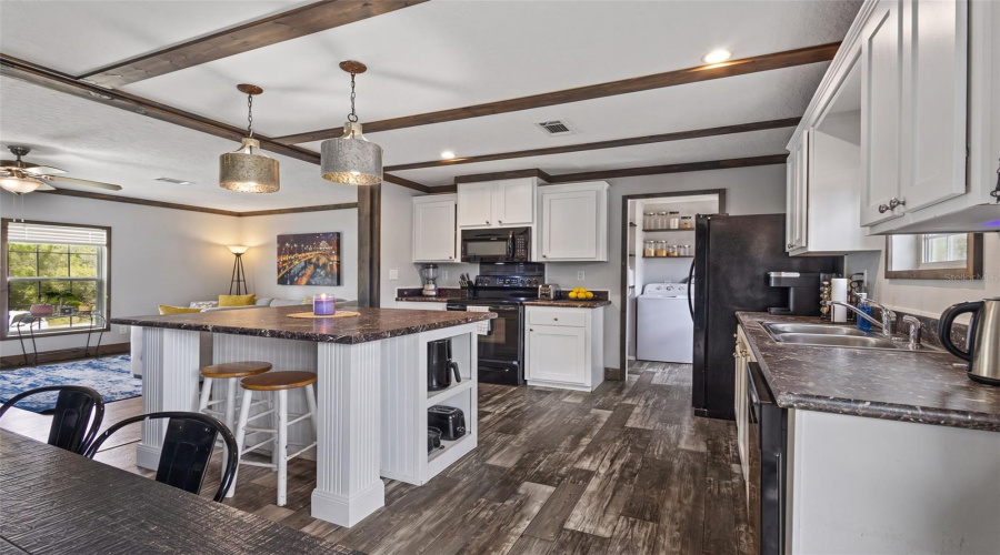 Bronson, Florida 32621, 5 Bedroom Bedrooms, ,3 Bathroombathrooms,Residential,For Sale,77Th,0,Mfrgc542463