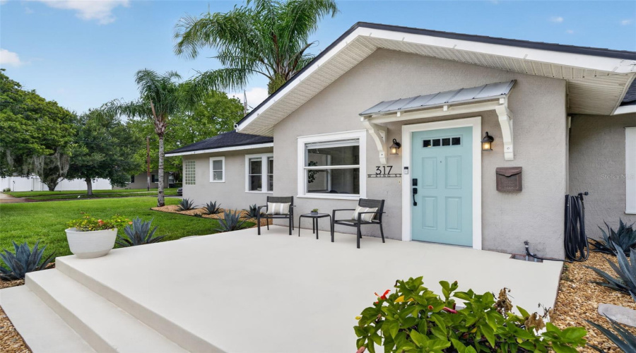 Adorable Front Porch!