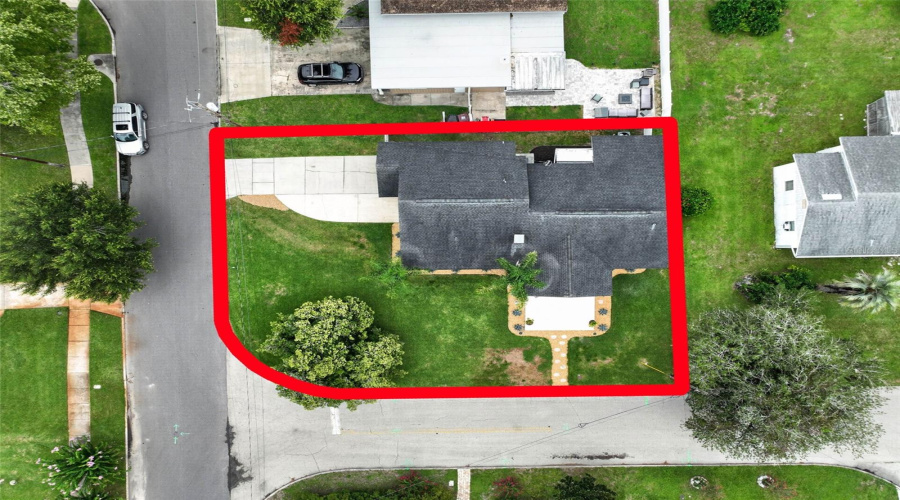 Wonderful Corner Lot!