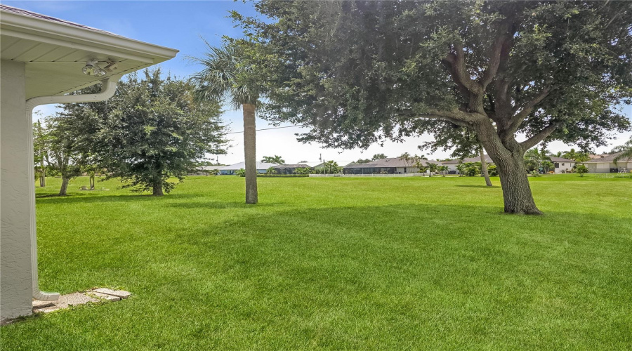 Punta Gorda, Florida 33955, 3 Bedroom Bedrooms, ,2 Bathroombathrooms,Residential,For Sale,Plum Tree,0,Mfrc7530033