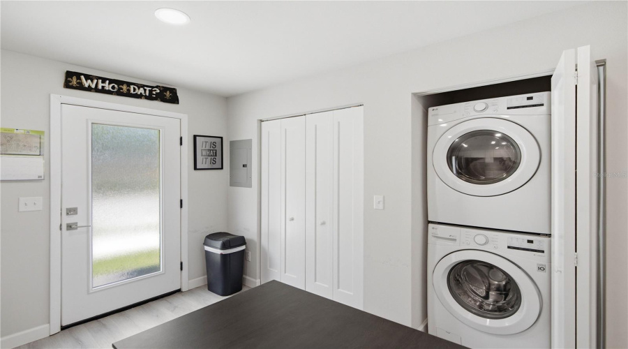 Pinellas Park, Florida 33781, 2 Bedroom Bedrooms, ,2 Bathroombathrooms,Residential,For Sale,75Th,0,Mfrtb8533400