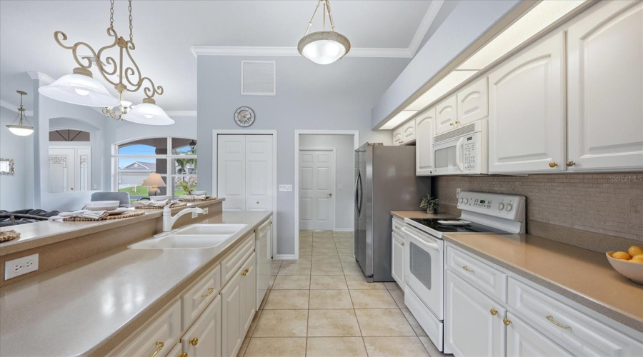 Rotonda West, Florida 33947, 3 Bedroom Bedrooms, ,2 Bathroombathrooms,Residential,For Sale,Rotonda,0,Mfrd6146943