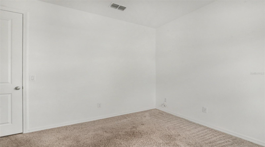 Deltona, Florida 32725, 3 Bedroom Bedrooms, ,2 Bathroombathrooms,Residential,For Sale,Alabaster,0,Mfrtb8526337