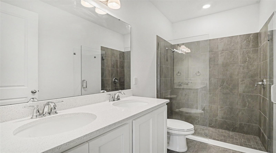 Deltona, Florida 32725, 3 Bedroom Bedrooms, ,2 Bathroombathrooms,Residential,For Sale,Alabaster,0,Mfrtb8526337