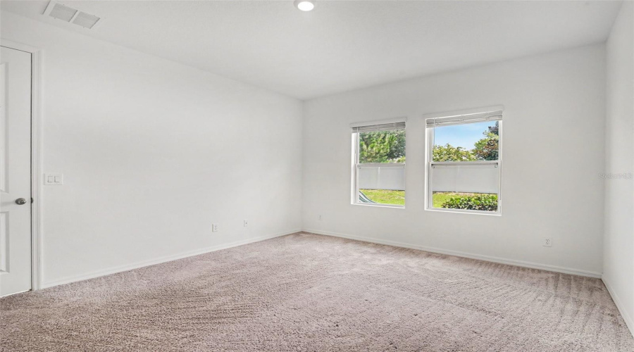 Deltona, Florida 32725, 3 Bedroom Bedrooms, ,2 Bathroombathrooms,Residential,For Sale,Alabaster,0,Mfrtb8526337