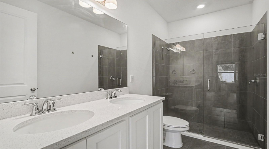 Deltona, Florida 32725, 3 Bedroom Bedrooms, ,2 Bathroombathrooms,Residential,For Sale,Alabaster,0,Mfrtb8526337