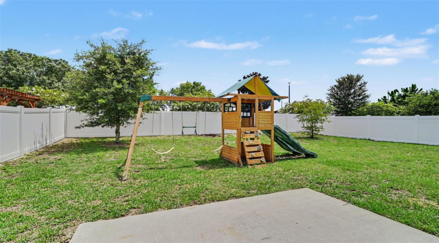Deltona, Florida 32725, 3 Bedroom Bedrooms, ,2 Bathroombathrooms,Residential,For Sale,Alabaster,0,Mfrtb8526337