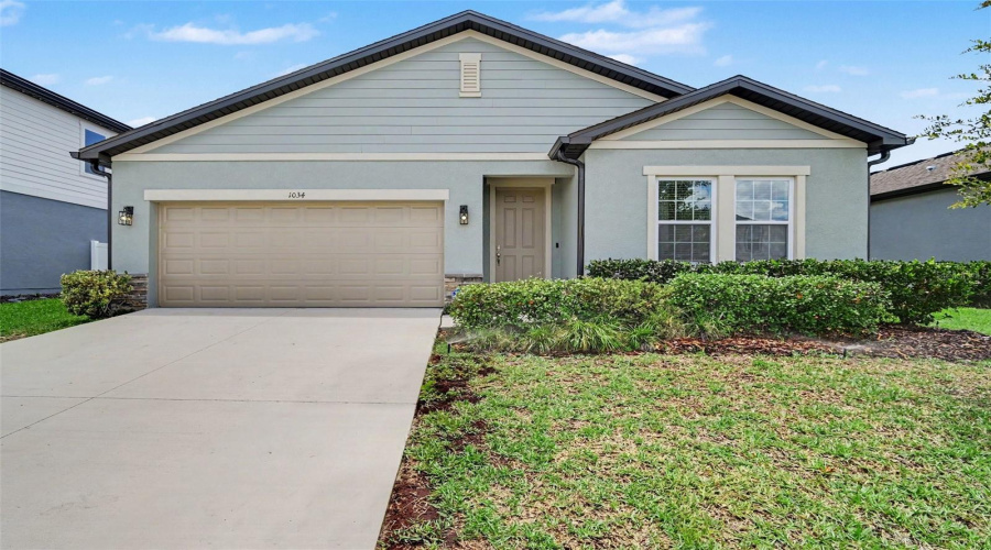 Deltona, Florida 32725, 3 Bedroom Bedrooms, ,2 Bathroombathrooms,Residential,For Sale,Alabaster,0,Mfrtb8526337