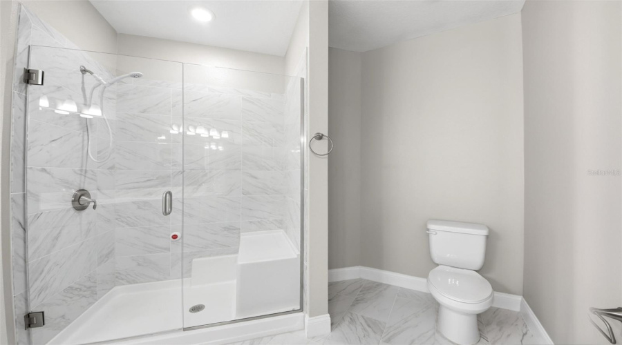 Orlando, Florida 32827, 2 Bedroom Bedrooms, ,2 Bathroombathrooms,Residential,For Sale,Laureate,0,Mfro6412367