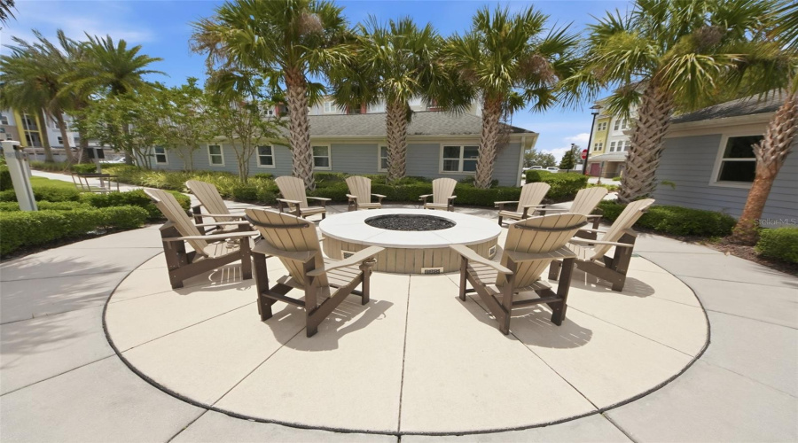 Orlando, Florida 32827, 2 Bedroom Bedrooms, ,2 Bathroombathrooms,Residential,For Sale,Laureate,0,Mfro6412367