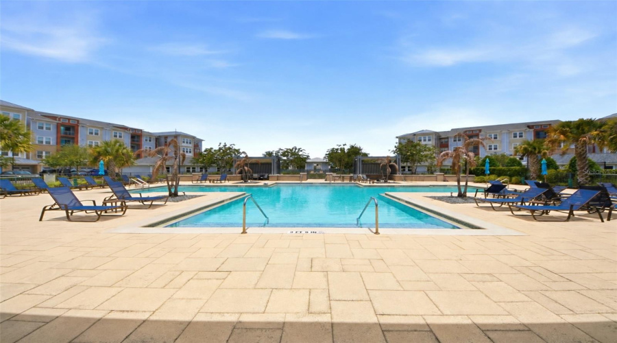 Orlando, Florida 32827, 2 Bedroom Bedrooms, ,2 Bathroombathrooms,Residential,For Sale,Laureate,0,Mfro6412367