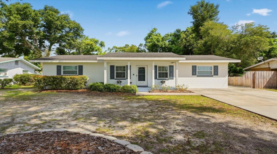 Winter Haven, Florida 33880, 3 Bedroom Bedrooms, ,2 Bathroombathrooms,Residential,For Sale,Lake Shipp,0,Mfrl4963966