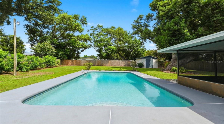 Winter Haven, Florida 33880, 3 Bedroom Bedrooms, ,2 Bathroombathrooms,Residential,For Sale,Lake Shipp,0,Mfrl4963966
