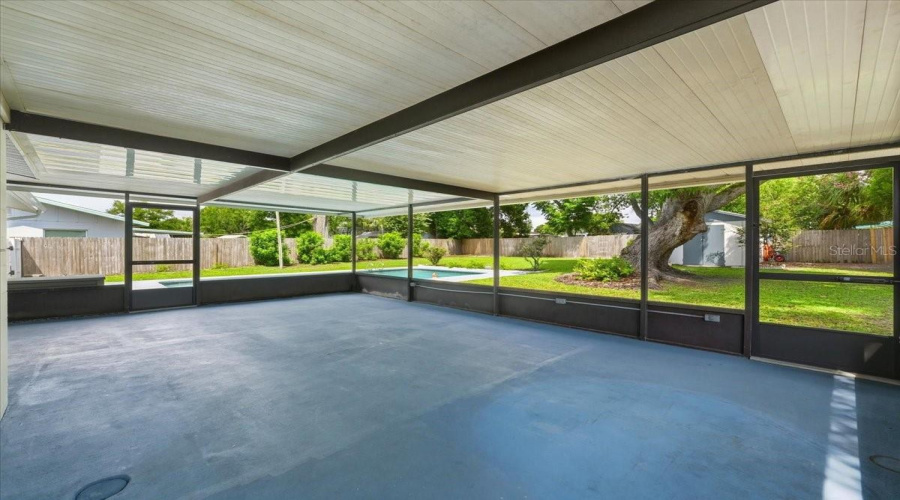 Winter Haven, Florida 33880, 3 Bedroom Bedrooms, ,2 Bathroombathrooms,Residential,For Sale,Lake Shipp,0,Mfrl4963966