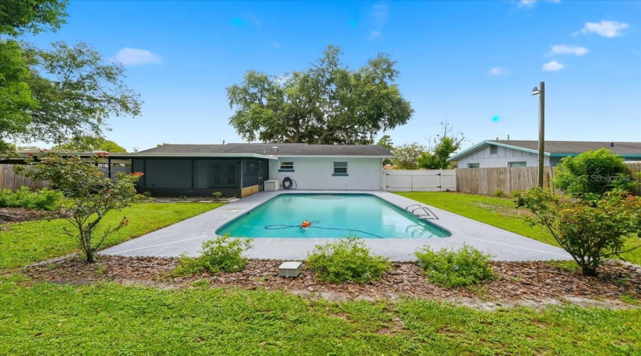 Winter Haven, Florida 33880, 3 Bedroom Bedrooms, ,2 Bathroombathrooms,Residential,For Sale,Lake Shipp,0,Mfrl4963966