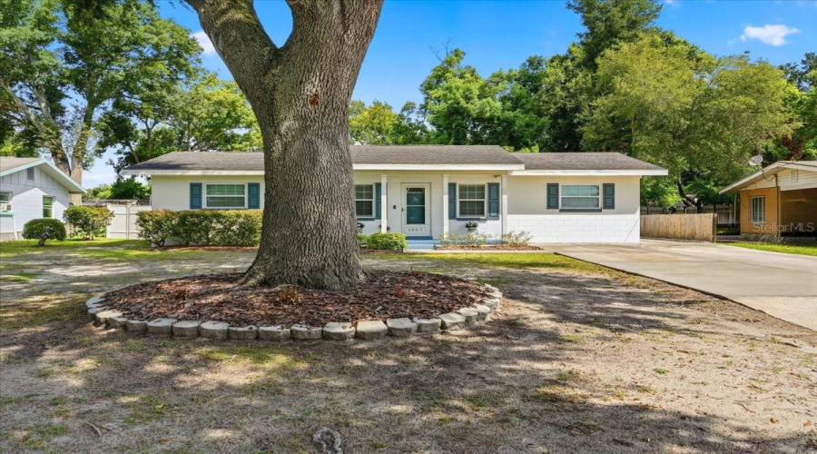 Winter Haven, Florida 33880, 3 Bedroom Bedrooms, ,2 Bathroombathrooms,Residential,For Sale,Lake Shipp,0,Mfrl4963966
