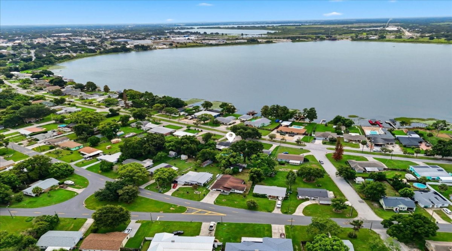 Winter Haven, Florida 33880, 3 Bedroom Bedrooms, ,2 Bathroombathrooms,Residential,For Sale,Lake Shipp,0,Mfrl4963966