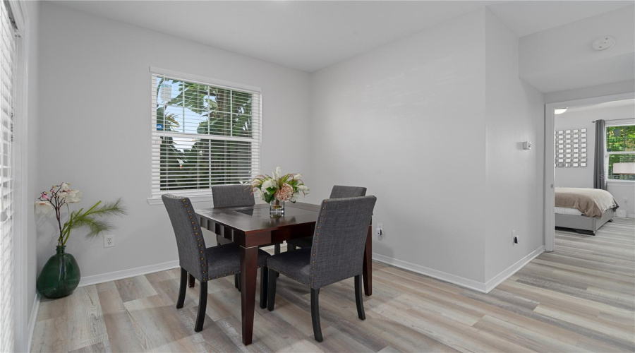 Tampa, Florida 33605, 2 Bedroom Bedrooms, ,2 Bathroombathrooms,Residential,For Sale,Palm,0,Mfrtb8507079