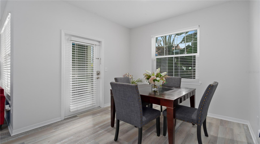 Tampa, Florida 33605, 2 Bedroom Bedrooms, ,2 Bathroombathrooms,Residential,For Sale,Palm,0,Mfrtb8507079