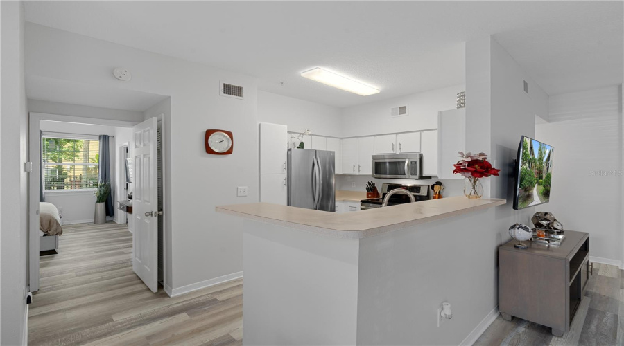 Tampa, Florida 33605, 2 Bedroom Bedrooms, ,2 Bathroombathrooms,Residential,For Sale,Palm,0,Mfrtb8507079