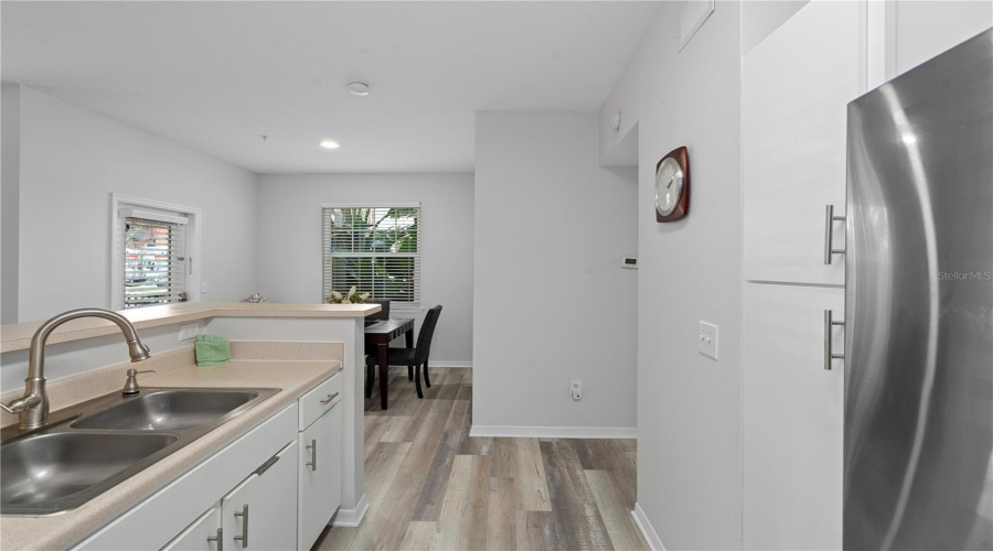Tampa, Florida 33605, 2 Bedroom Bedrooms, ,2 Bathroombathrooms,Residential,For Sale,Palm,0,Mfrtb8507079