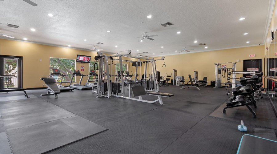 Tampa, Florida 33605, 2 Bedroom Bedrooms, ,2 Bathroombathrooms,Residential,For Sale,Palm,0,Mfrtb8507079