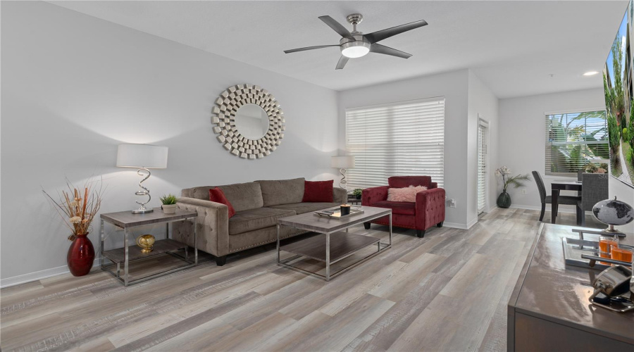 Tampa, Florida 33605, 2 Bedroom Bedrooms, ,2 Bathroombathrooms,Residential,For Sale,Palm,0,Mfrtb8507079