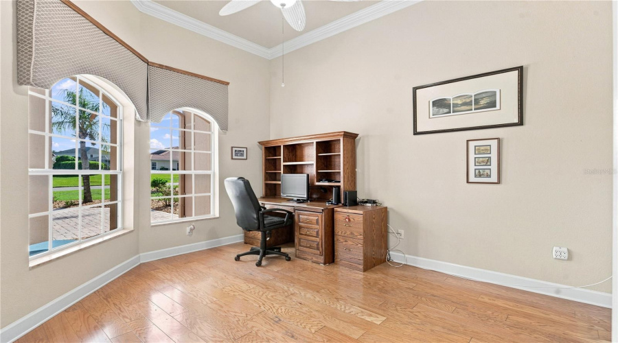 Office /Den