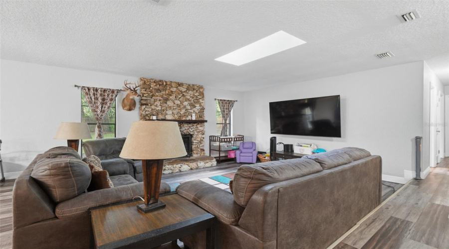 Deland, Florida 32720, 3 Bedroom Bedrooms, ,2 Bathroombathrooms,Residential,For Sale,Concord,0,Mfro6428624