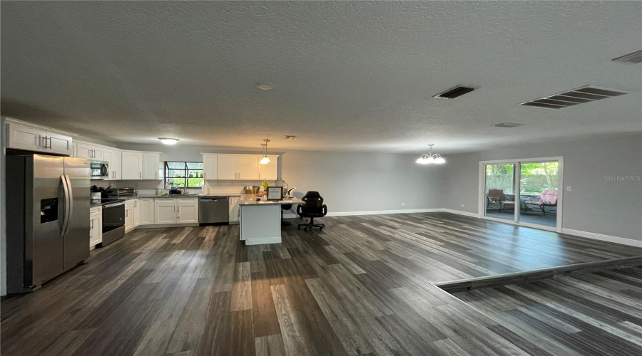 Deland, Florida 32720, 3 Bedroom Bedrooms, ,2 Bathroombathrooms,Residential,For Sale,Concord,0,Mfro6428624