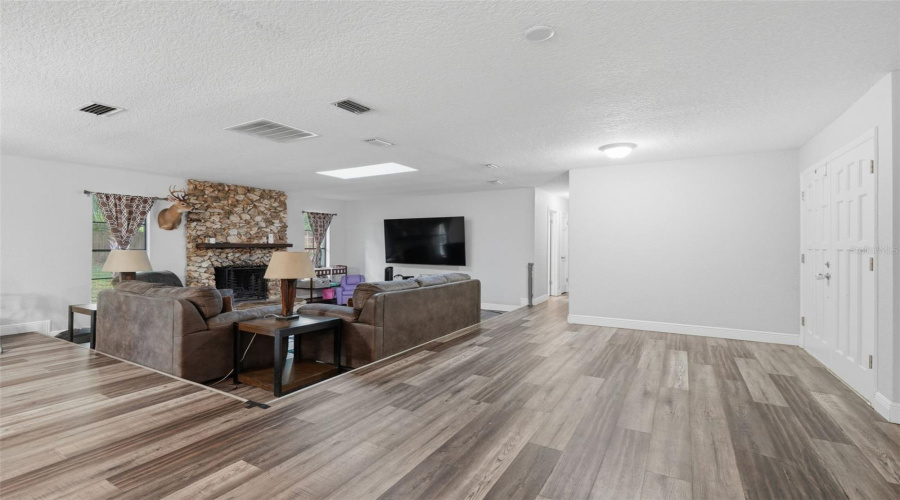 Deland, Florida 32720, 3 Bedroom Bedrooms, ,2 Bathroombathrooms,Residential,For Sale,Concord,0,Mfro6428624