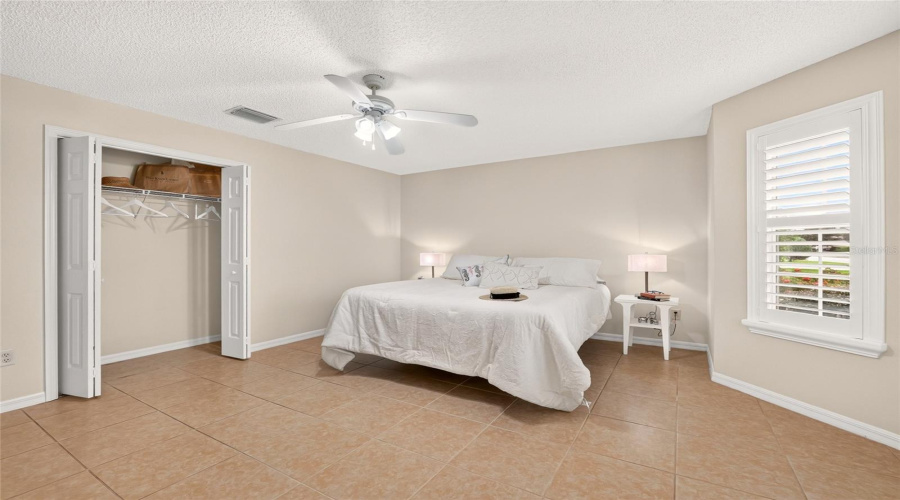 Guest Bedroom #1