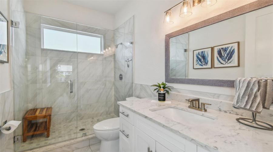 Tampa, Florida 33611, 5 Bedroom Bedrooms, ,4 Bathroombathrooms,Residential,For Sale,Bay Villa,0,Mfrtb8488683