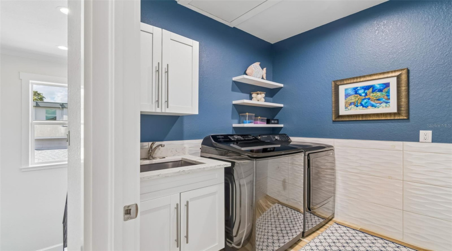 Tampa, Florida 33611, 5 Bedroom Bedrooms, ,4 Bathroombathrooms,Residential,For Sale,Bay Villa,0,Mfrtb8488683