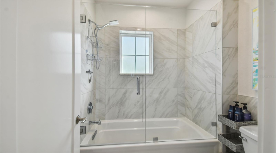Tampa, Florida 33611, 5 Bedroom Bedrooms, ,4 Bathroombathrooms,Residential,For Sale,Bay Villa,0,Mfrtb8488683