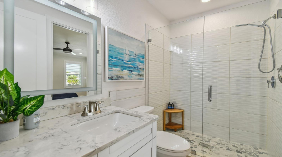 Tampa, Florida 33611, 5 Bedroom Bedrooms, ,4 Bathroombathrooms,Residential,For Sale,Bay Villa,0,Mfrtb8488683