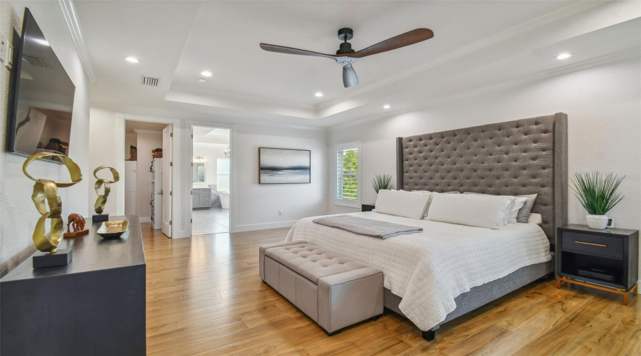 Tampa, Florida 33611, 5 Bedroom Bedrooms, ,4 Bathroombathrooms,Residential,For Sale,Bay Villa,0,Mfrtb8488683