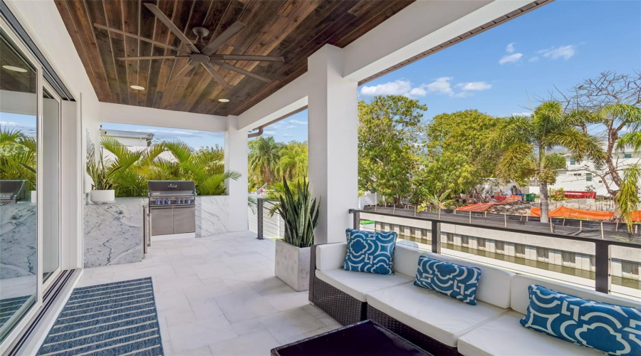 Tampa, Florida 33611, 5 Bedroom Bedrooms, ,4 Bathroombathrooms,Residential,For Sale,Bay Villa,0,Mfrtb8488683