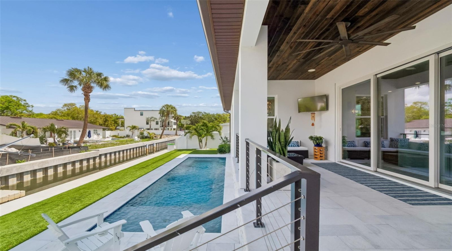 Tampa, Florida 33611, 5 Bedroom Bedrooms, ,4 Bathroombathrooms,Residential,For Sale,Bay Villa,0,Mfrtb8488683
