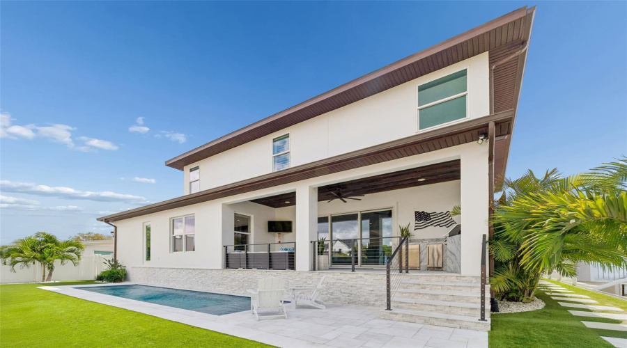 Tampa, Florida 33611, 5 Bedroom Bedrooms, ,4 Bathroombathrooms,Residential,For Sale,Bay Villa,0,Mfrtb8488683
