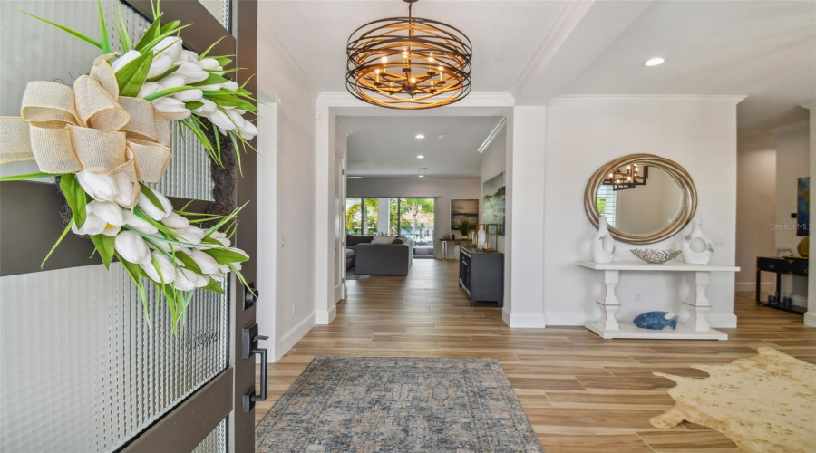 Tampa, Florida 33611, 5 Bedroom Bedrooms, ,4 Bathroombathrooms,Residential,For Sale,Bay Villa,0,Mfrtb8488683