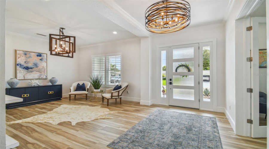 Tampa, Florida 33611, 5 Bedroom Bedrooms, ,4 Bathroombathrooms,Residential,For Sale,Bay Villa,0,Mfrtb8488683