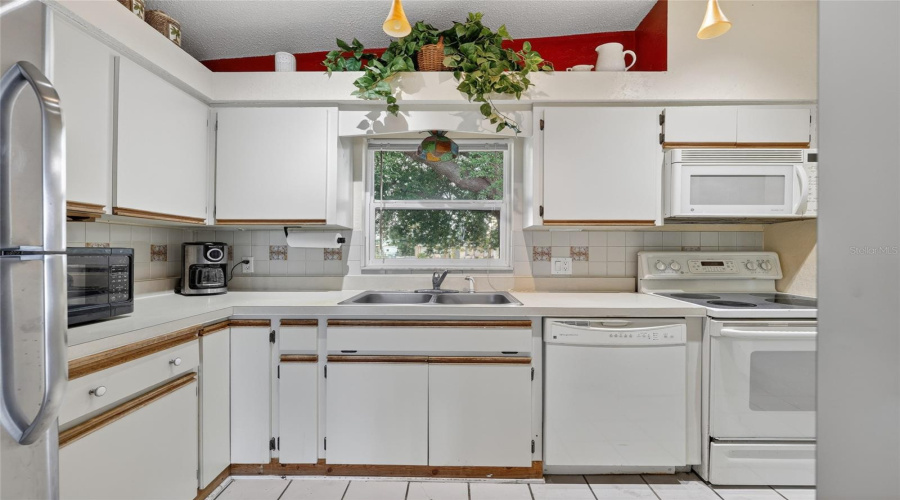 North Port, Florida 34287, 3 Bedroom Bedrooms, ,2 Bathroombathrooms,Residential,For Sale,Safford,0,Mfrc7526377