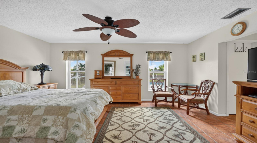 North Port, Florida 34287, 3 Bedroom Bedrooms, ,2 Bathroombathrooms,Residential,For Sale,Safford,0,Mfrc7526377