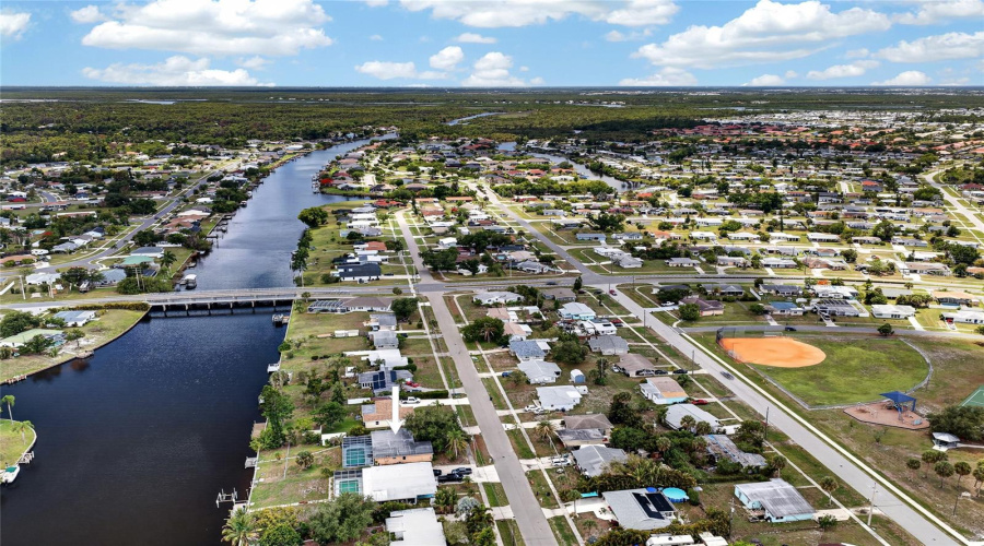 North Port, Florida 34287, 3 Bedroom Bedrooms, ,2 Bathroombathrooms,Residential,For Sale,Safford,0,Mfrc7526377
