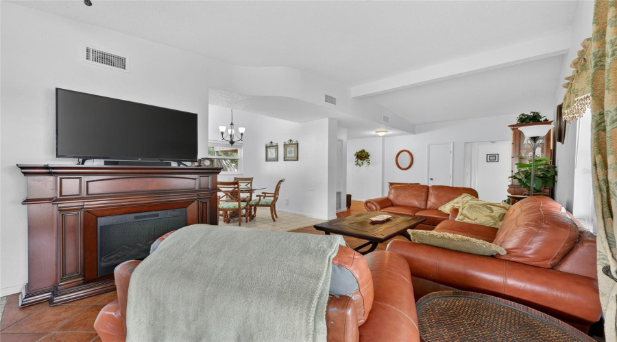 North Port, Florida 34287, 3 Bedroom Bedrooms, ,2 Bathroombathrooms,Residential,For Sale,Safford,0,Mfrc7526377